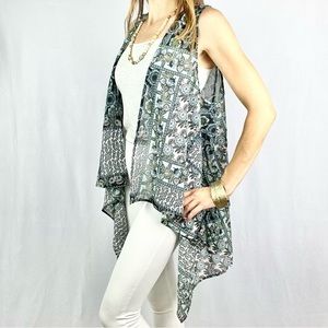 ZOE & ROSE - Band of Gypsies | 💐Boho Sleeveless Floral Print Shawl Wrap Duster